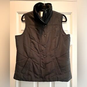 Sonoma Black Quilted Vest for Women in size Medium